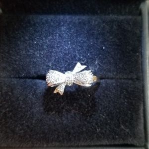 Diamond bow ring